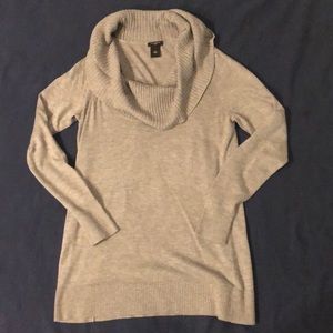 Ann Taylor crew neck sweater